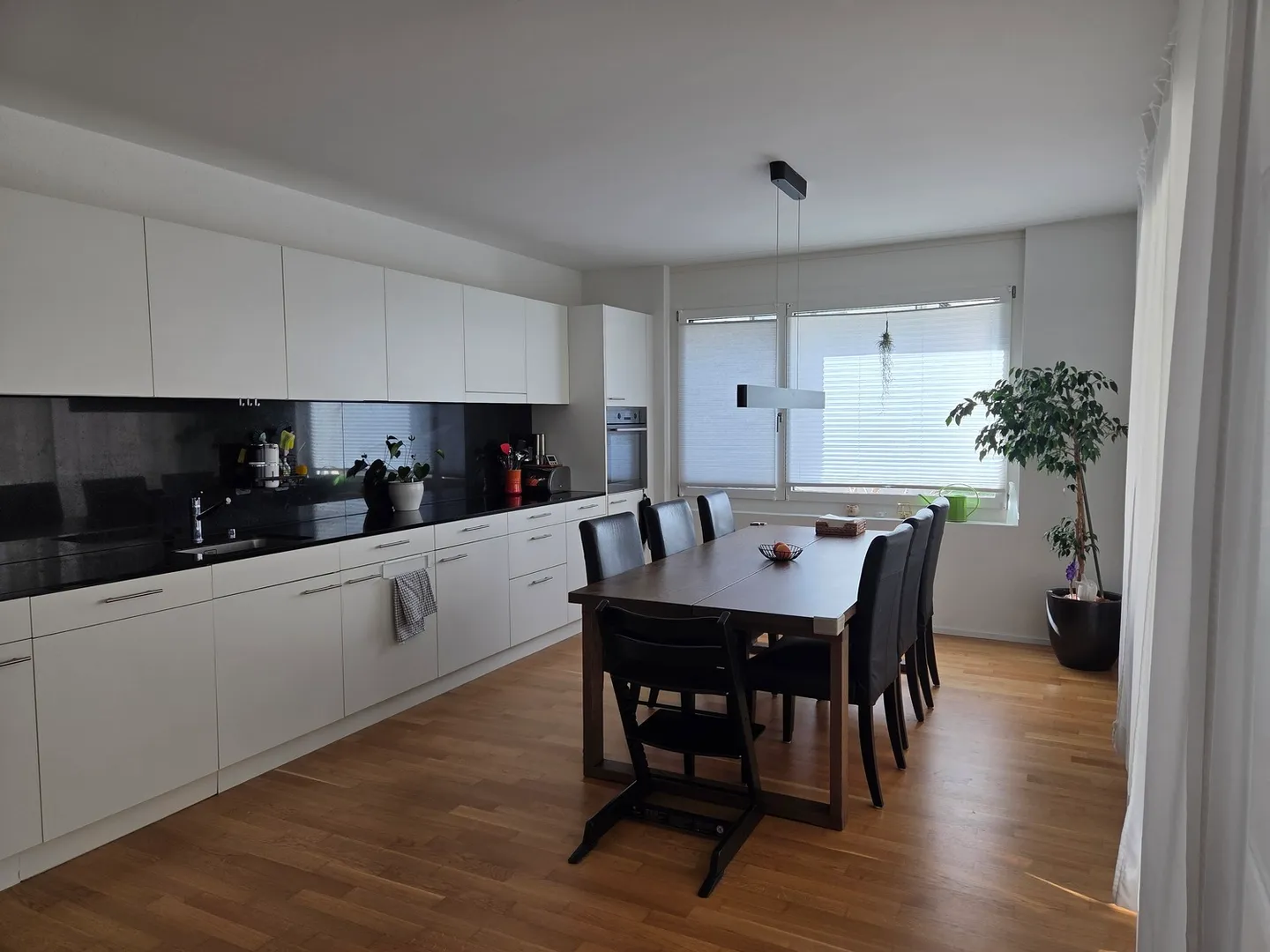 Apartment for rent - Photo 1 of 9