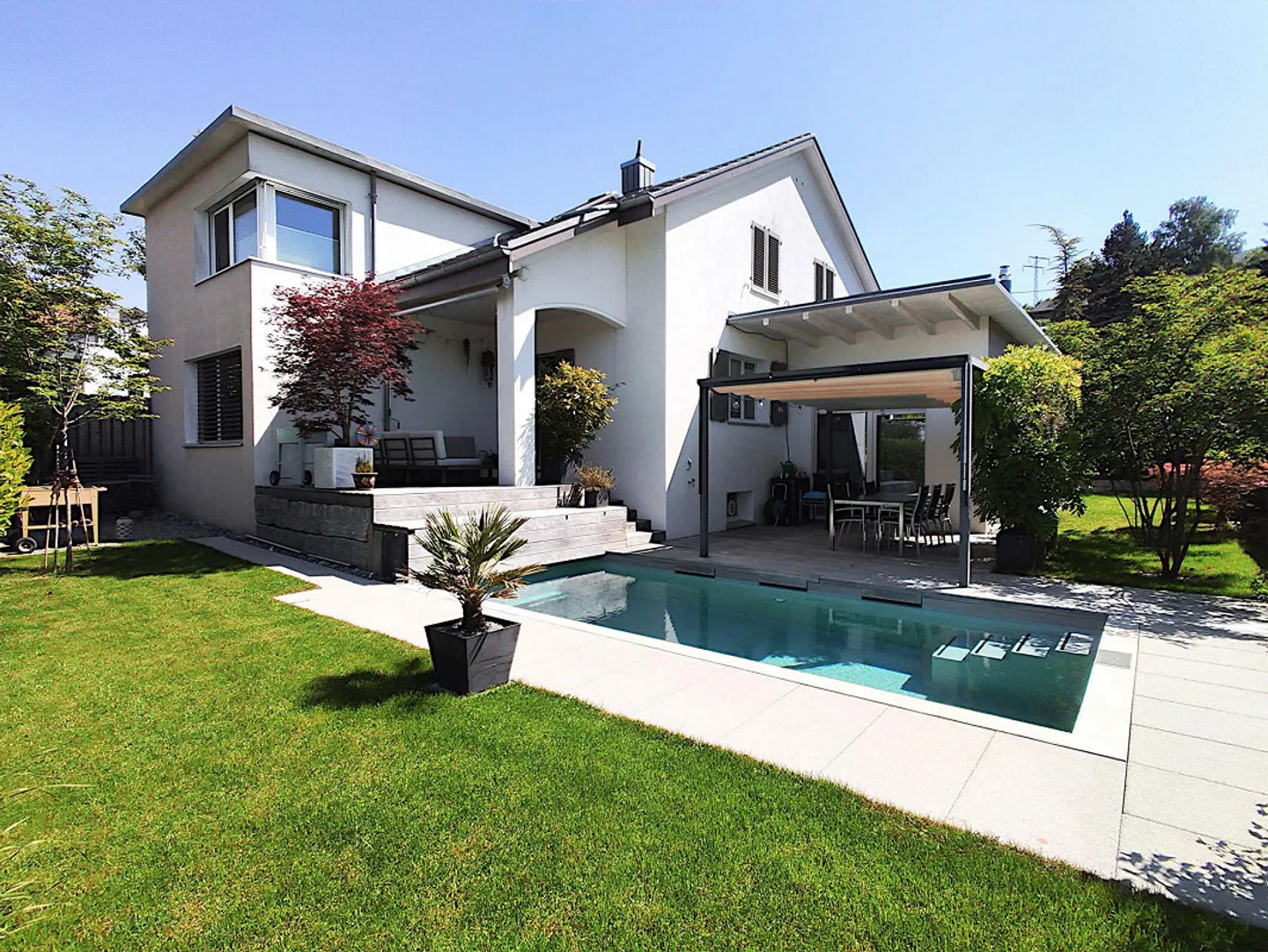 6 Zi-EFH an attraktiver Lage mit Wohlfühlgarten und Bio-Pool - Foto 2 di 15