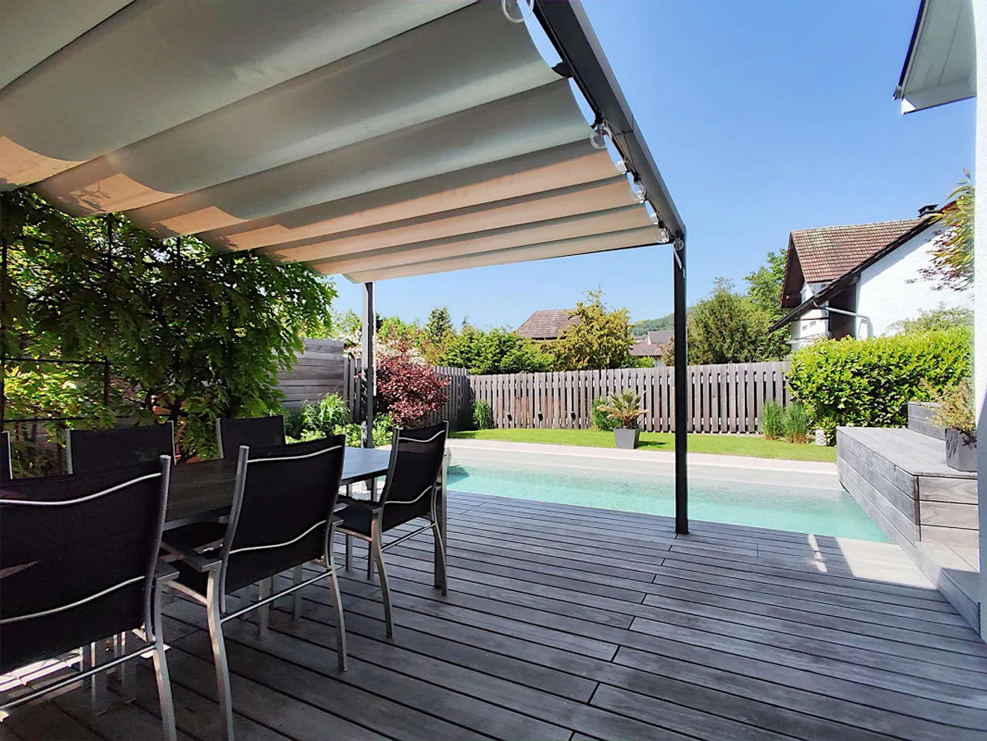 6 Zi-EFH an attraktiver Lage mit Wohlfühlgarten und Bio-Pool - Foto 3 di 15