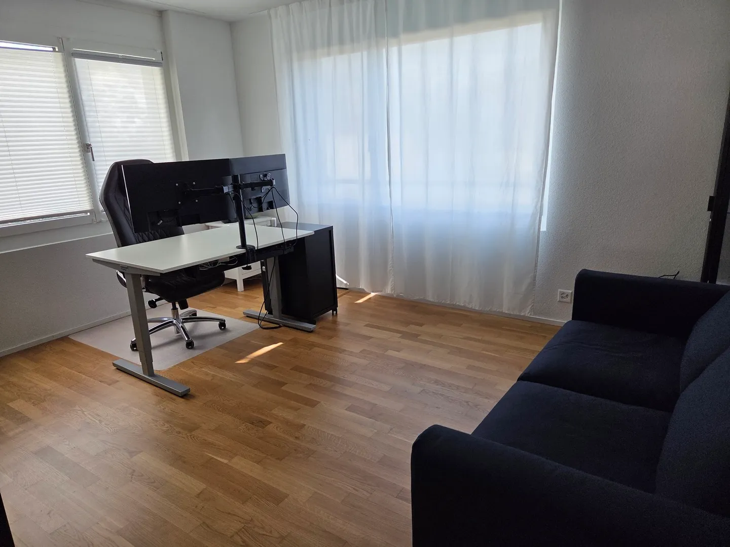 Apartment for rent - Photo 5 of 9