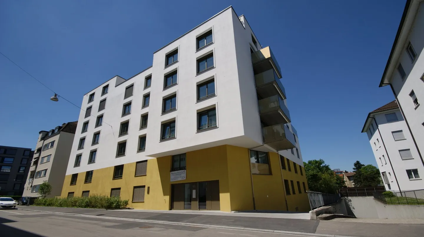 3.5 Zimmer-Garten-Wohnung in ZH Altstetten - Foto 1 von 8