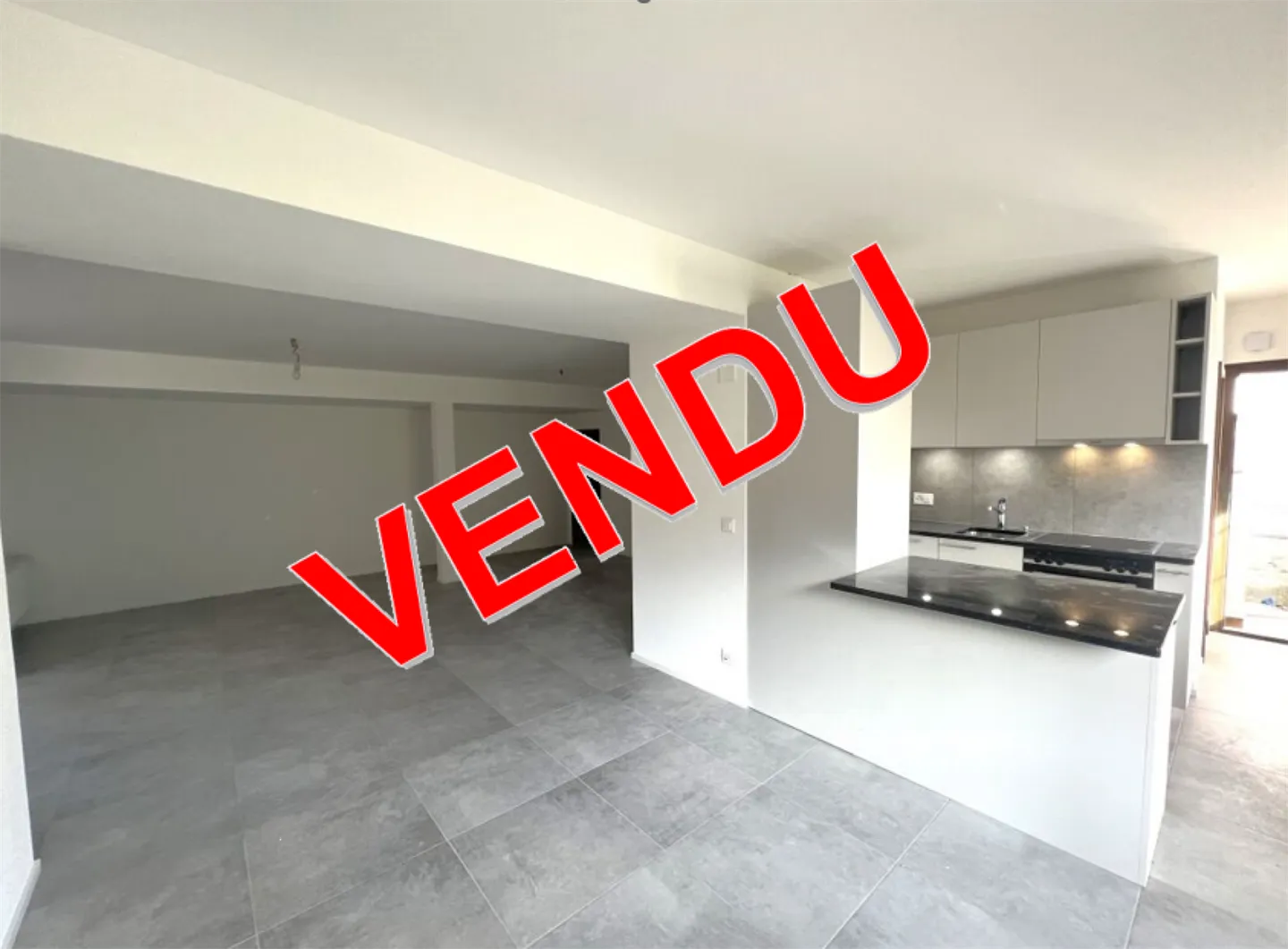 Wohnung kaufen - Foto 1 von 6