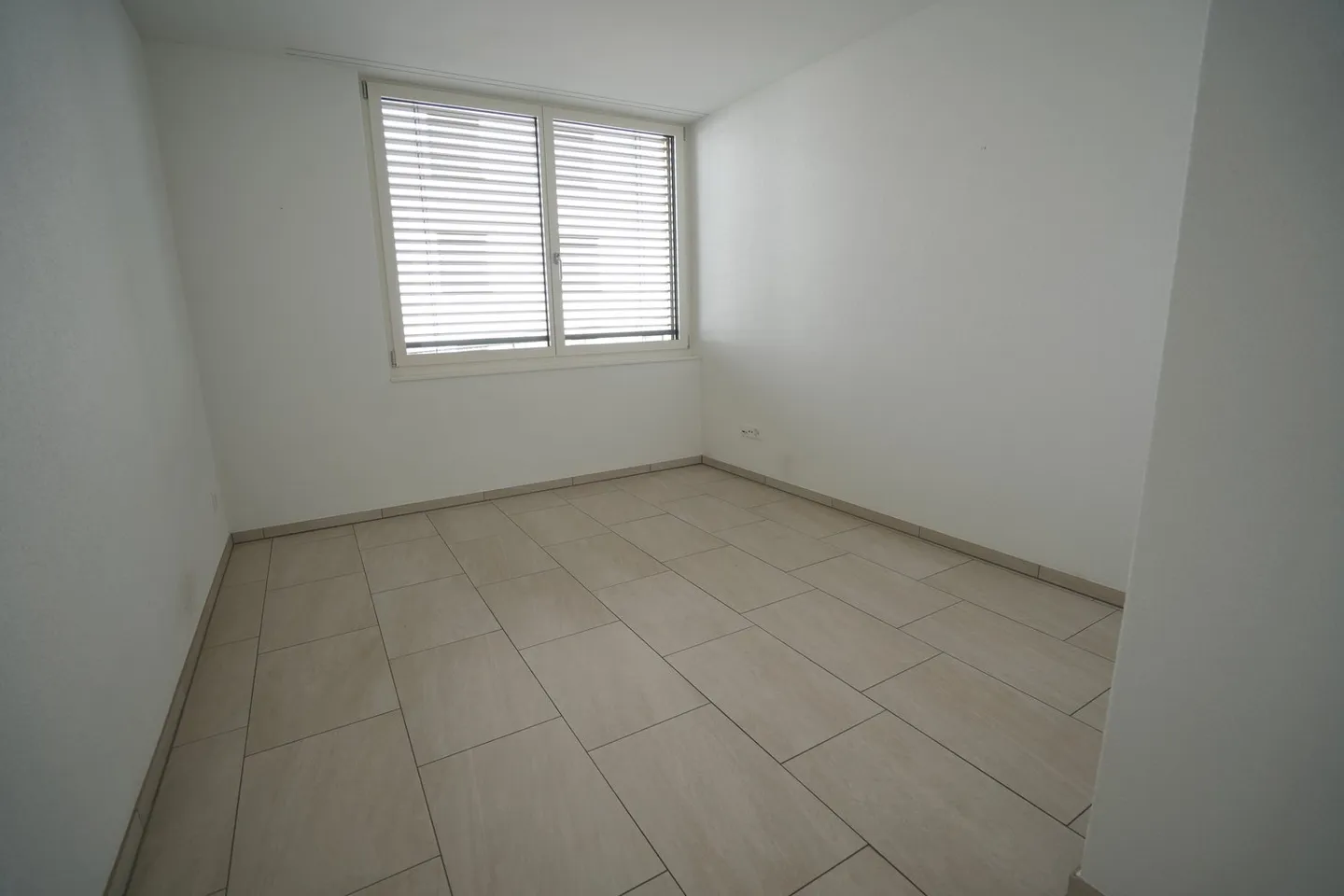 3.5 Zimmer-Garten-Wohnung in ZH Altstetten - Foto 6 von 8