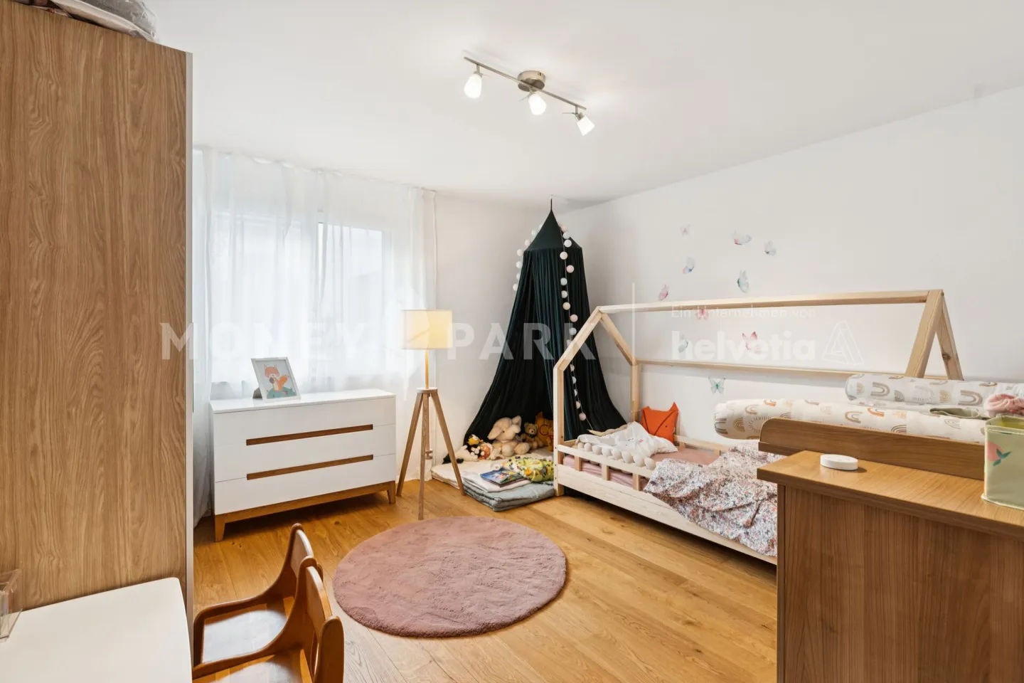 Moderne 4.5-Zimmer-Wohnung im Erdgeschoss - Foto 5 von 10