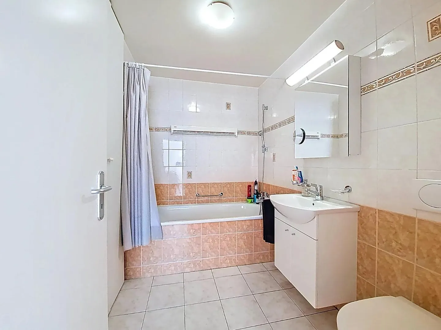 Appartamento con 4,5 stanze nel centro città - Foto 9 di 11