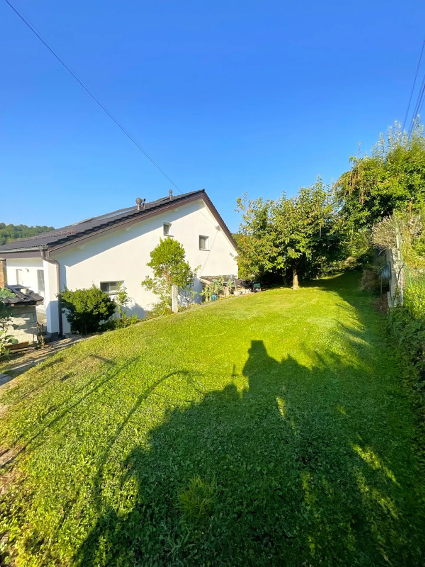 Penthalaz – Renovierte Familienvilla mit separatem Apartment - Foto 2 von 13