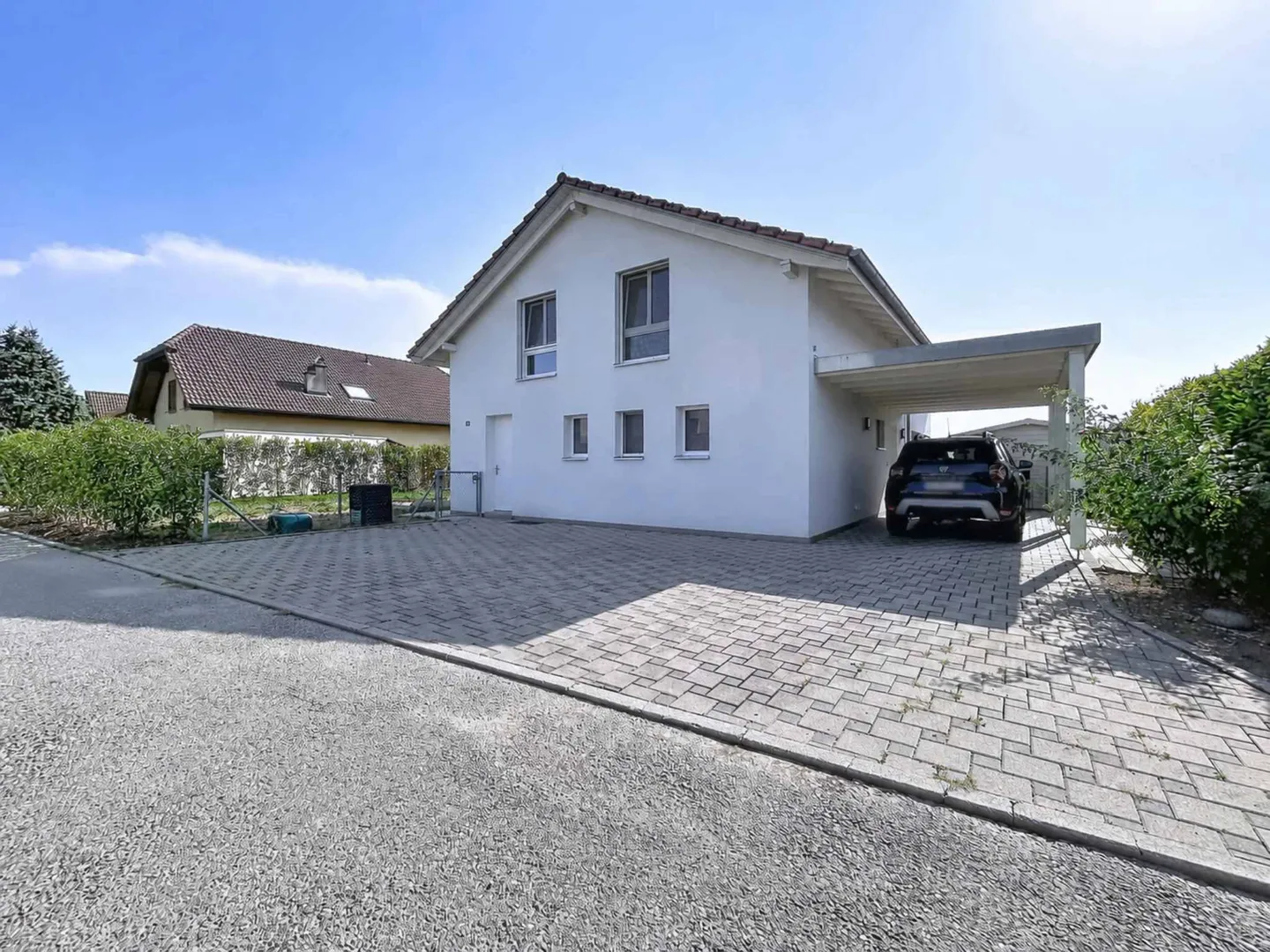 Family home in a quiet area with unobstructed views of the countryside - Photo 12 of 13