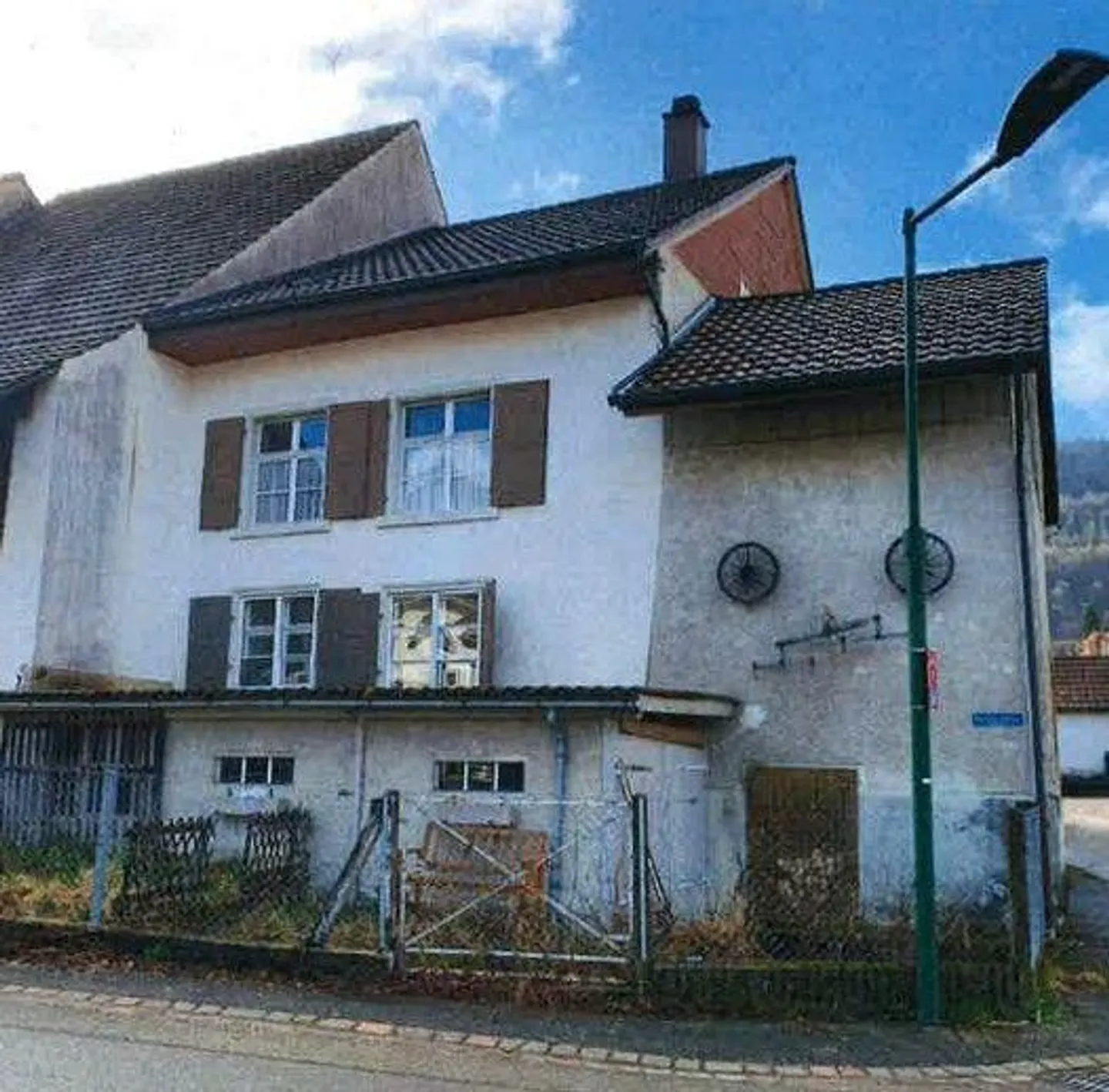 Casa unifamiliare con giardino e Agarland - Foto 1 di 13