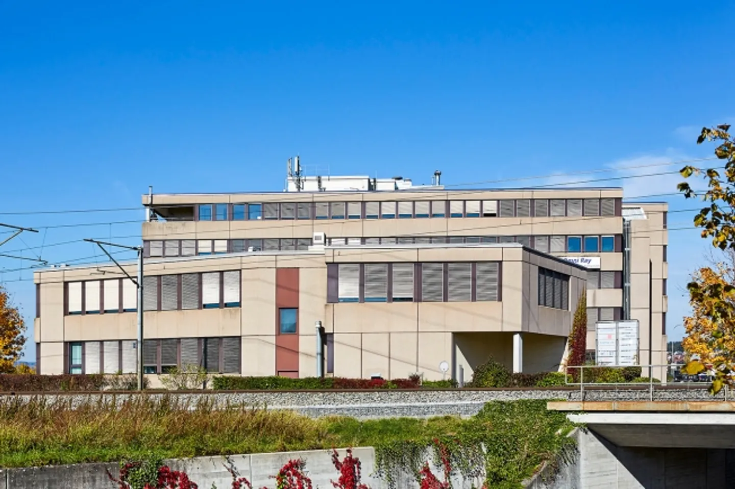 150m2 / CHF 160.--/m2/Anno - Foto 6 di 6