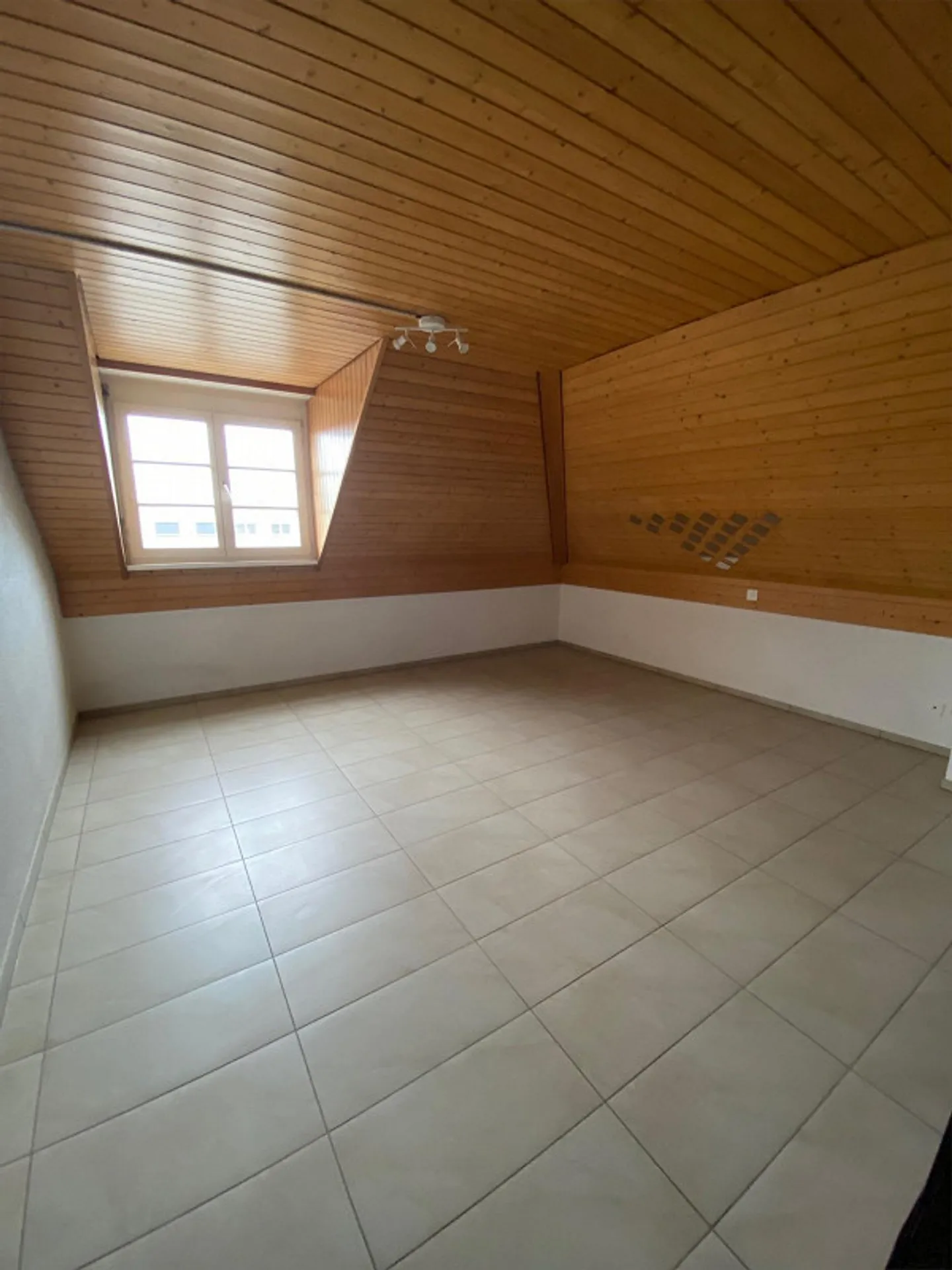 Schöne 5.5-Zimmerwohnung nähe Bahnhof, Einkaufen und Schule - Foto 8 von 10