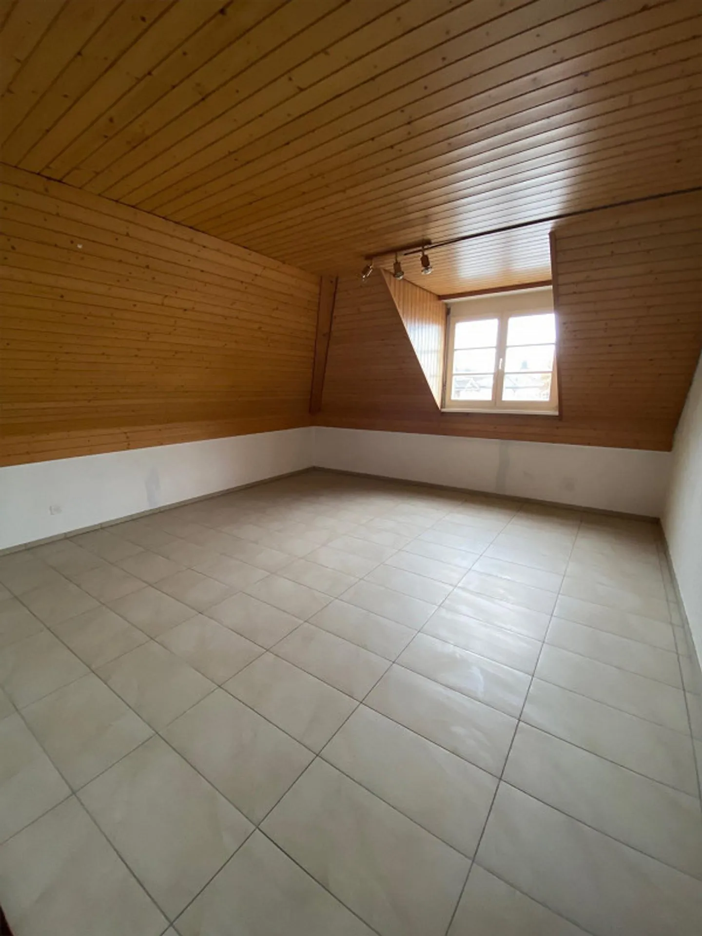 Schöne 5.5-Zimmerwohnung nähe Bahnhof, Einkaufen und Schule - Foto 9 von 10