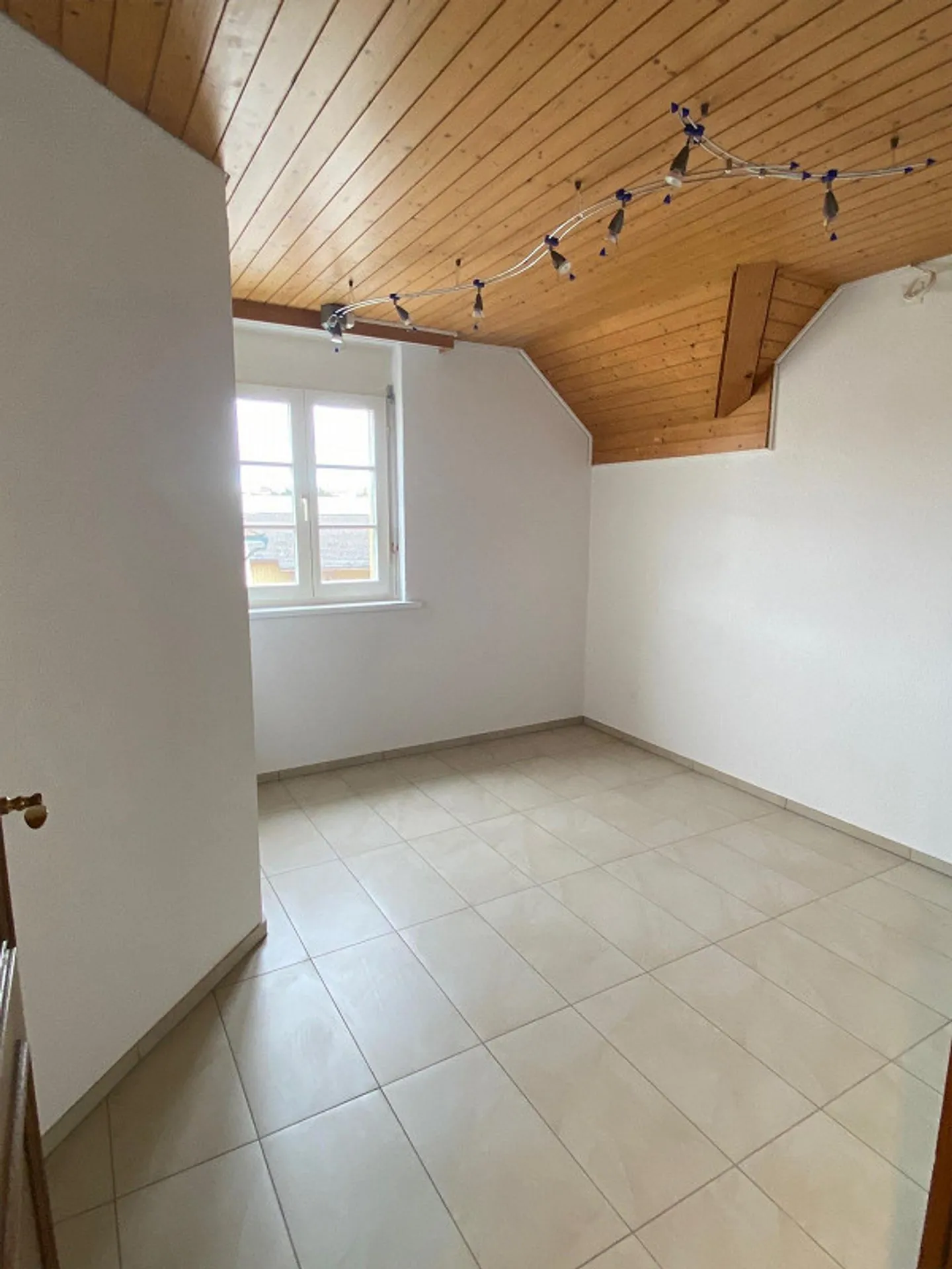 Schöne 5.5-Zimmerwohnung nähe Bahnhof, Einkaufen und Schule - Foto 7 von 10