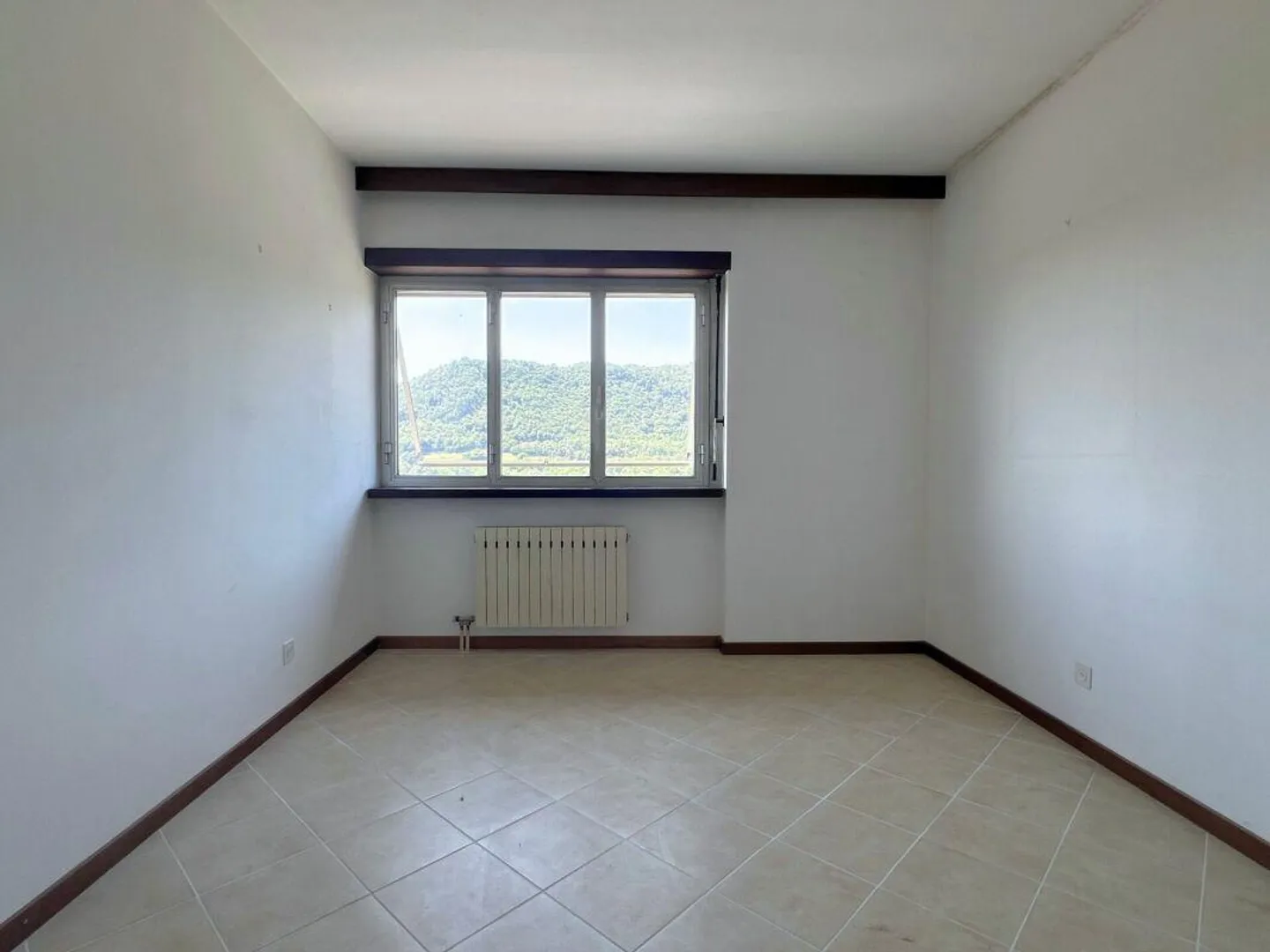 Casa unifamiliare con piscina nel verde - Foto 11 di 22
