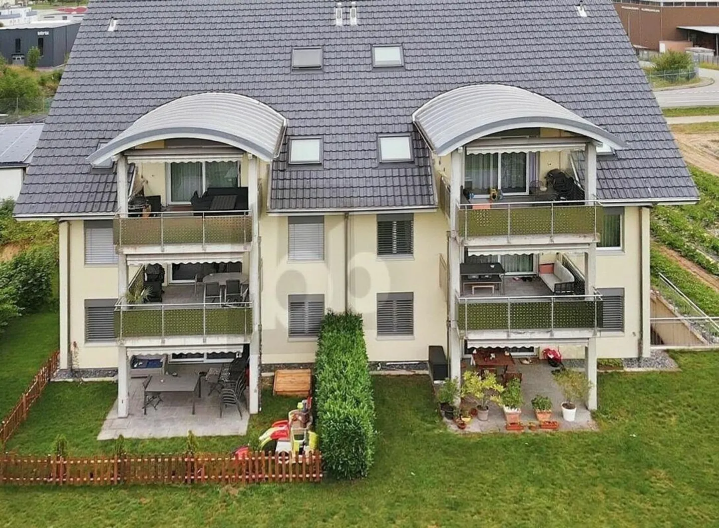 Attractive 4.5-room apartment with sunny balcony - Photo 1 of 8