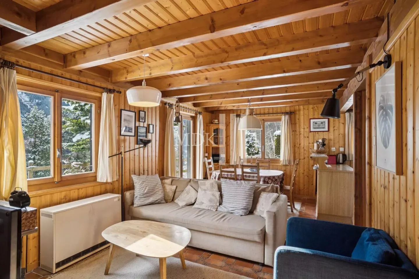 Charming Chalet with Mountain Views - Photo 8 of 15