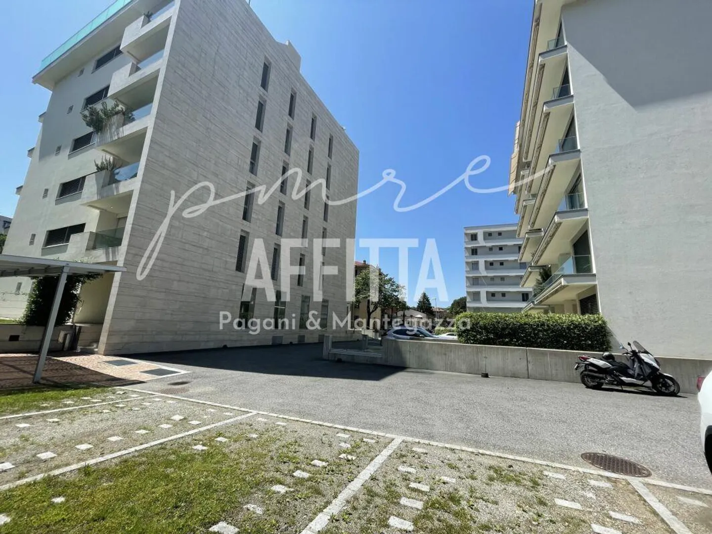LUGANO CASSARATE I AMPIO 2.5 I 2 BAGNI I ZONA OSPEDALE ITALIANO - Photo 13 of 14