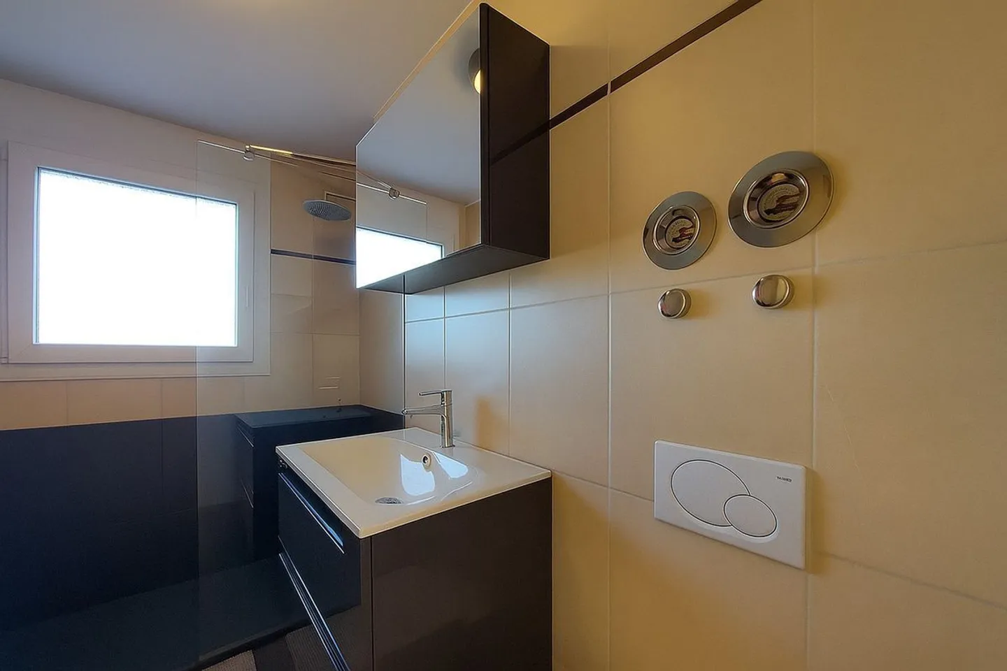 Wunderschöne Penthouse-Wohnung mit Terrasse und Doppelgarage - Foto 10 von 12