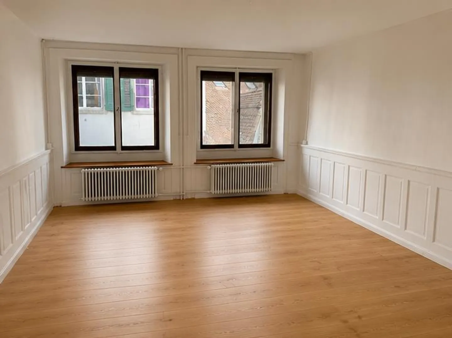 Au cœur de Soleure : Appartement de 3,5 pièces récemment rénové dans la vieille ville - Photo 4 sur 10