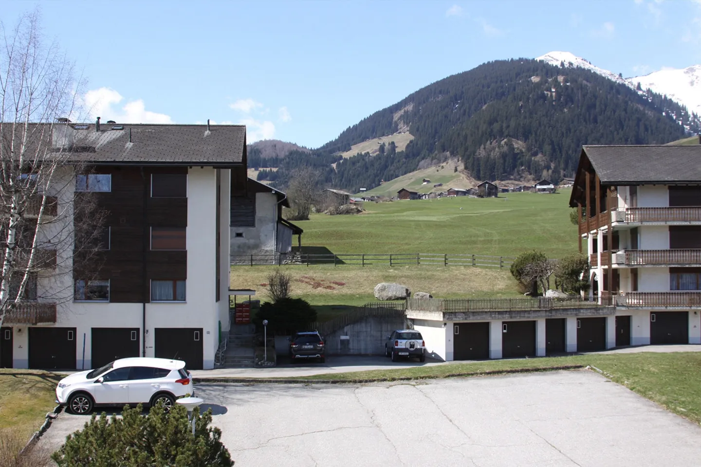 Zur Vermietung: 2.5 Zimmerwohnung in der nähe der Bergbahnen - Foto 6 von 7