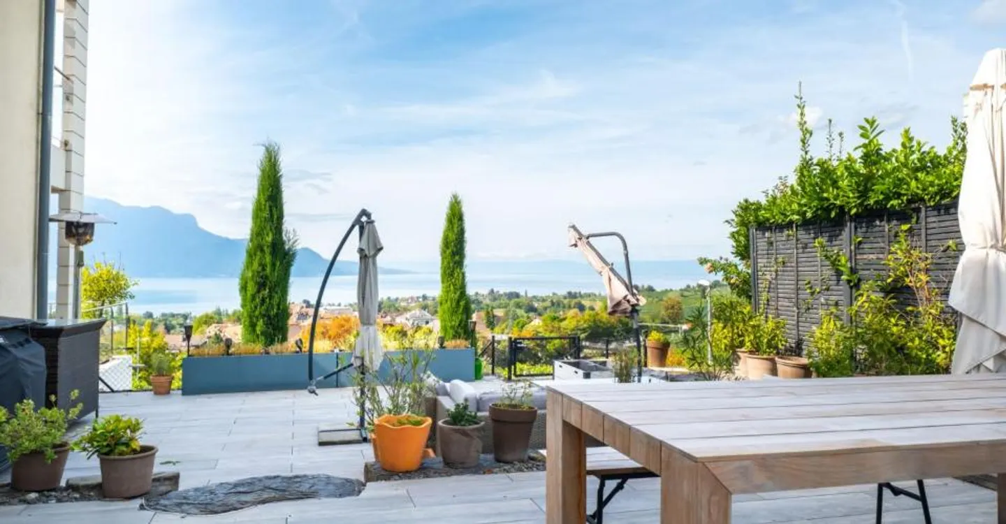 Villa indipendente con vista eccezionale sul lago e sulle montagne - Foto 5 di 11