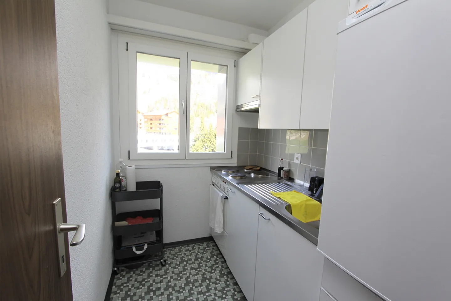Zur Vermietung: 2.5 Zimmerwohnung in der nähe der Bergbahnen - Foto 5 von 7