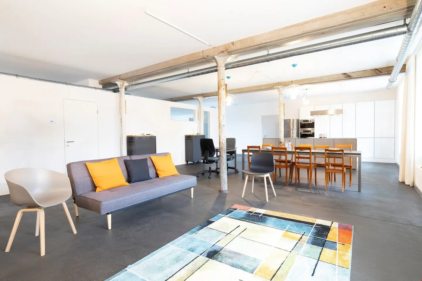 Votre nouveau lieu de travail dans le loft 'zaeme-schaffe' - Photo 1 sur 6