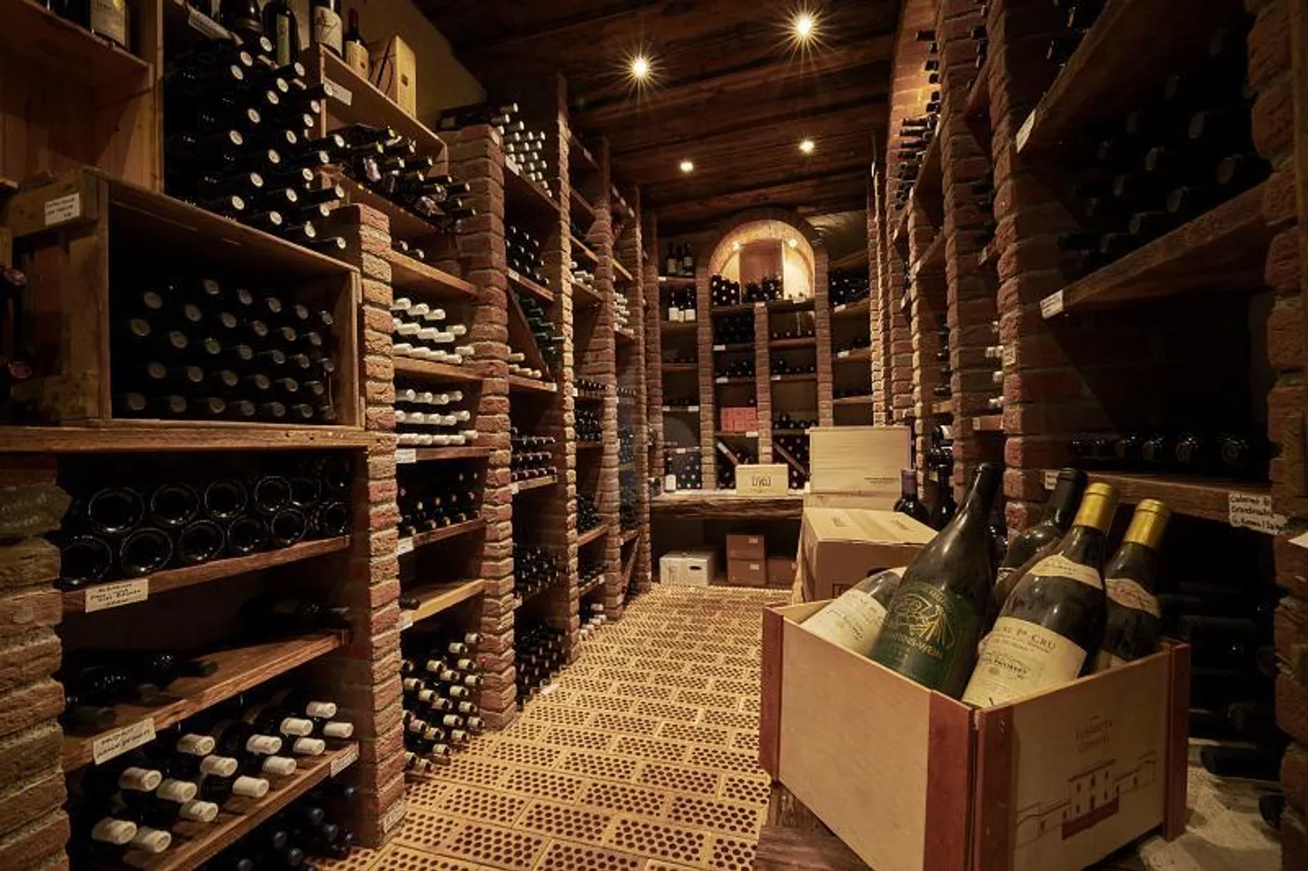 GOURMET RESTAURANT IN A WONDERFUL MOUNTAIN WORLD - Photo 4 of 6