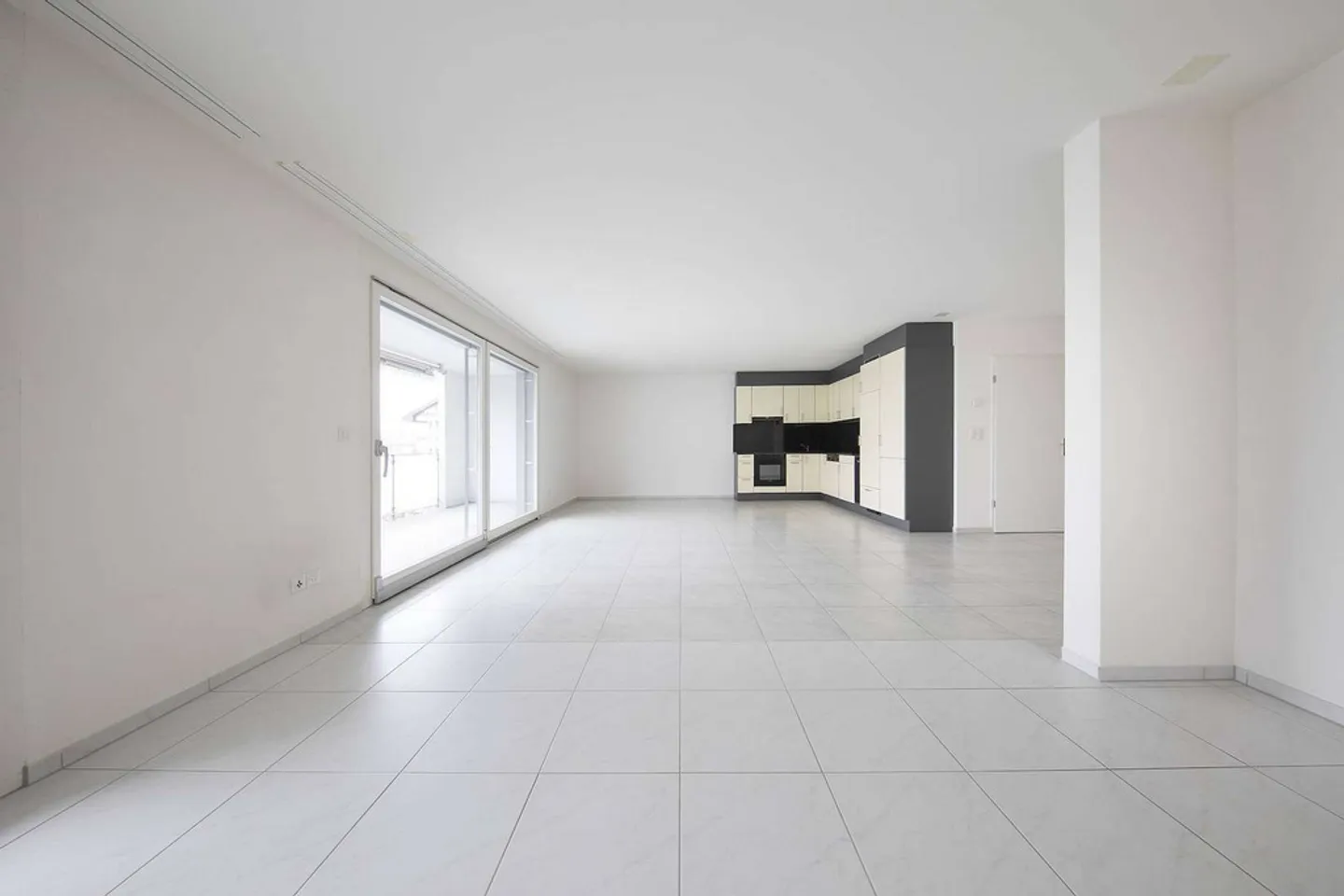 Superbe appartement au rez-de-chaussée avec coin salon confortable - Photo 3 sur 9