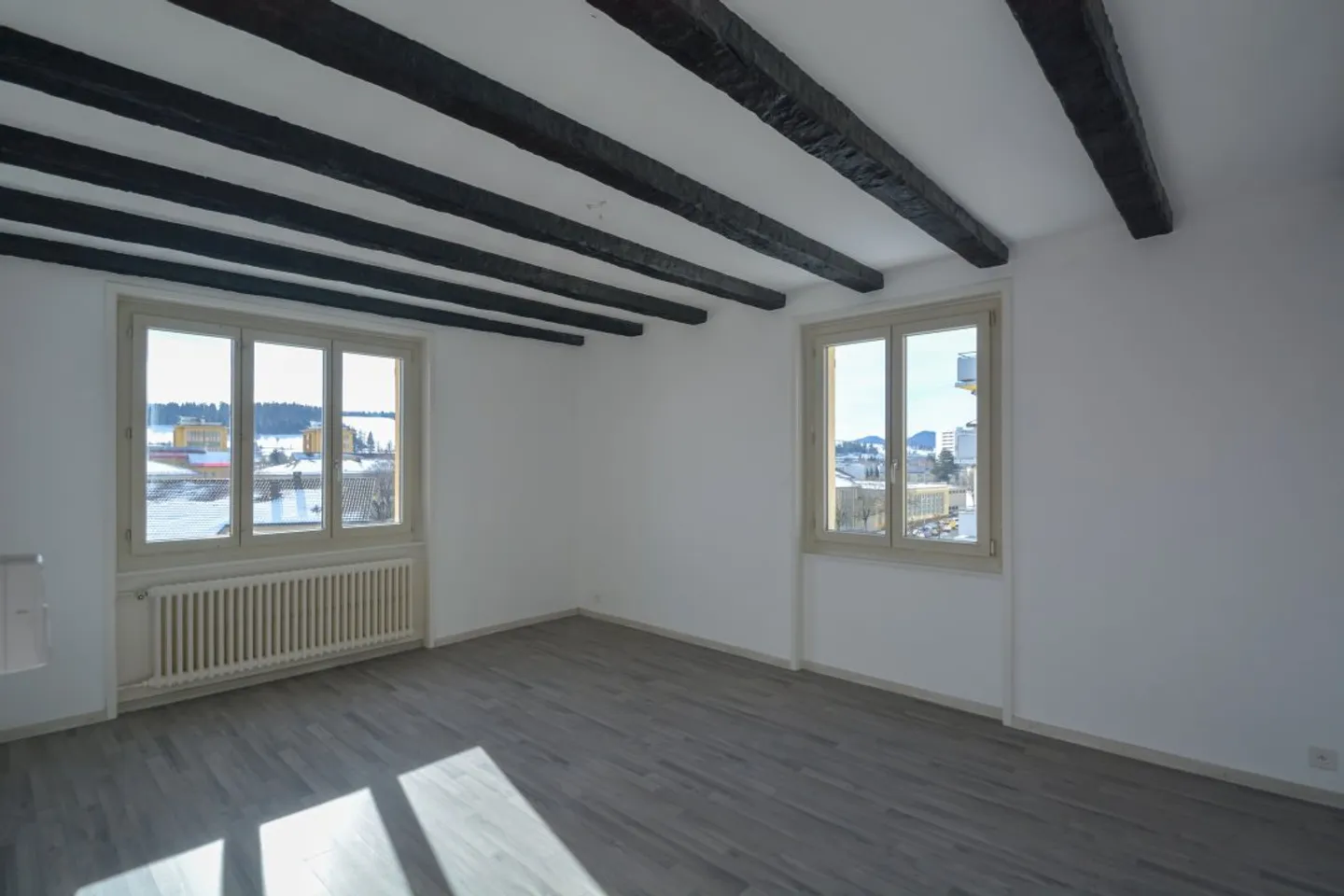Schöne 3,5-Zimmer-Wohnung von 68m2 im 4. Stock eines Eigentumswohnhauses. - Foto 1 von 7
