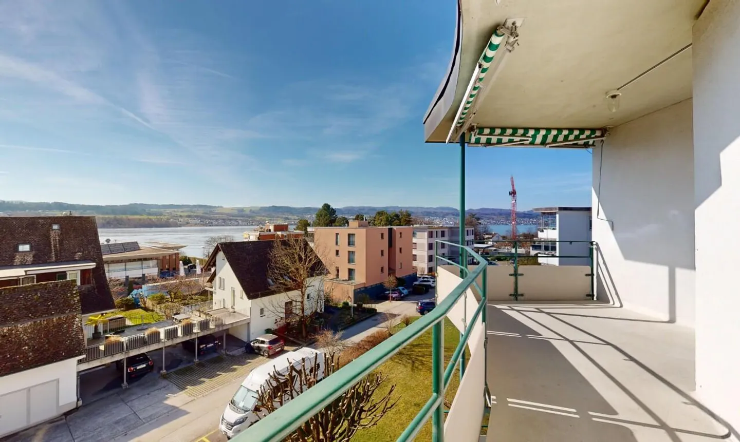 Light-flooded 4-room apartment with lake and mountain views in Meilen - Photo 7 of 11