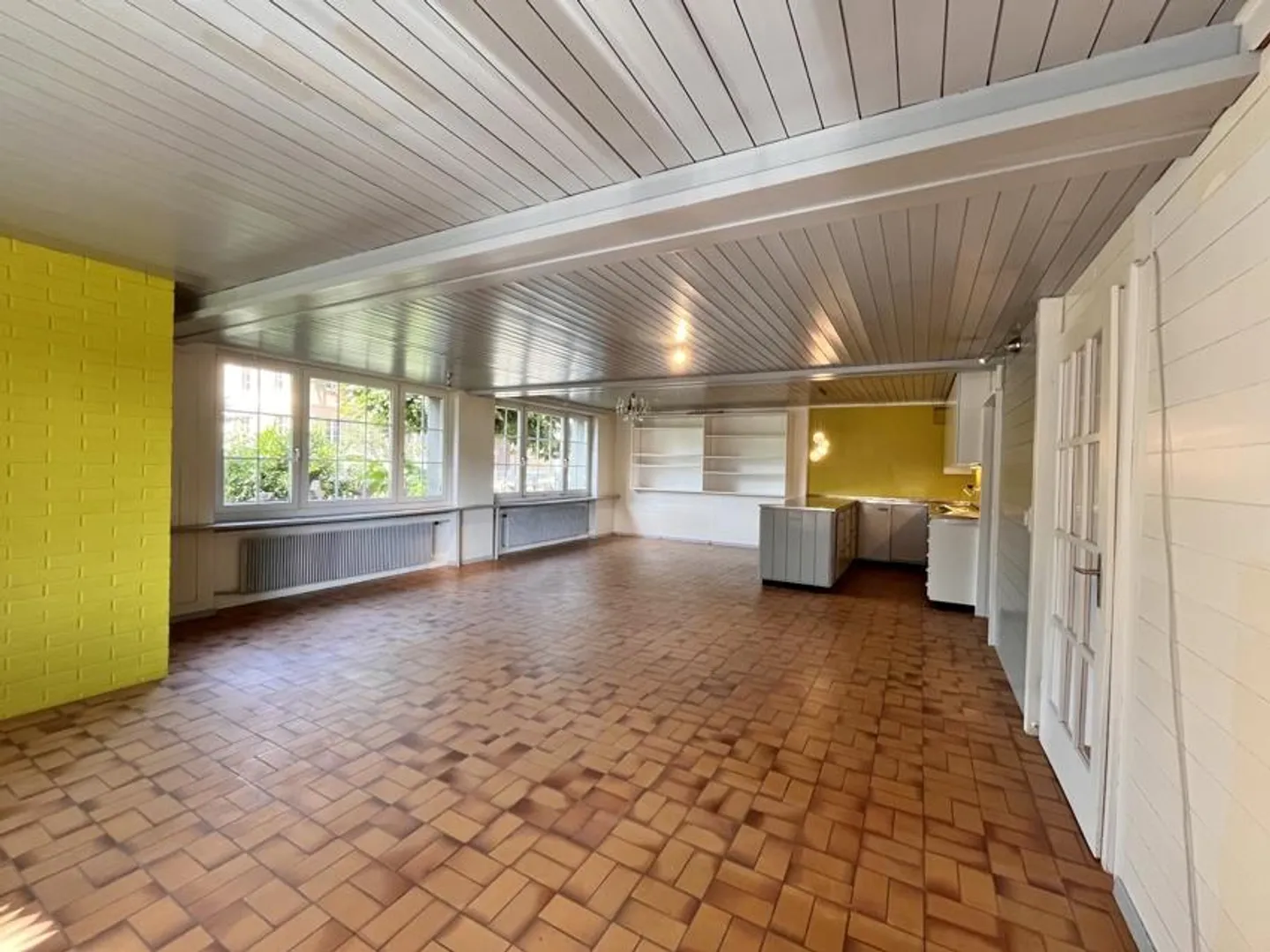 Large residential building / former restaurant with Spycher - Photo 4 of 27