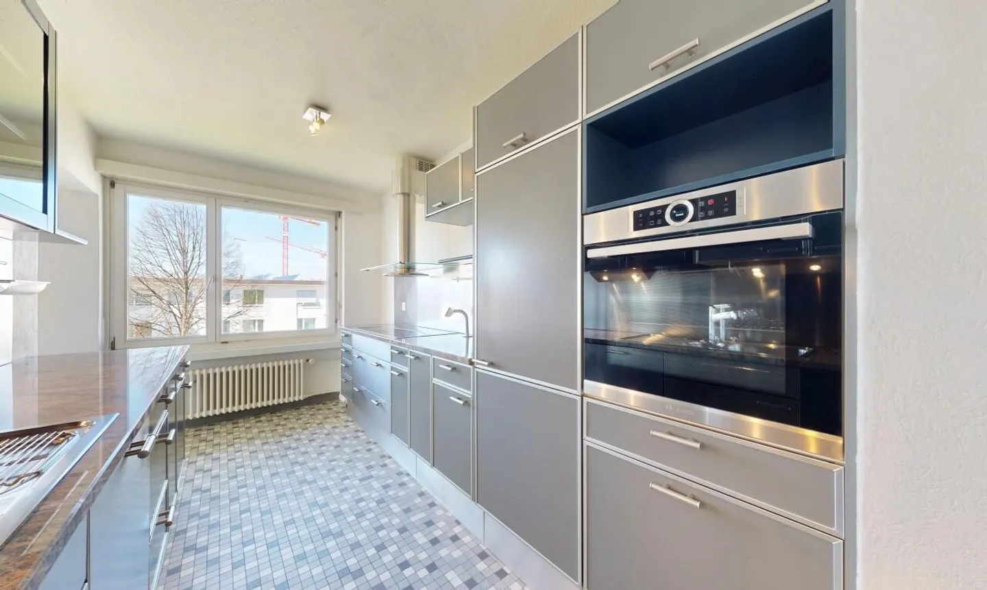 Light-flooded 4-room apartment with lake and mountain views in Meilen - Photo 8 of 11