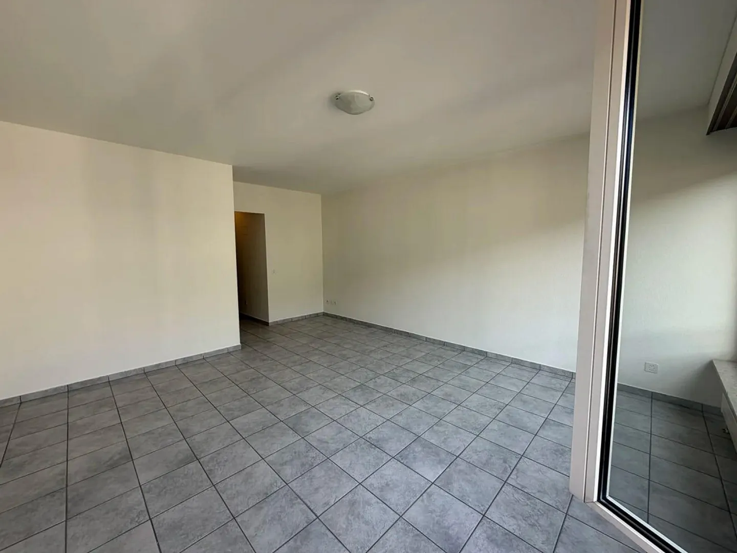 Kompakte Wohnung im Zentrum von Basel - Foto 2 von 8