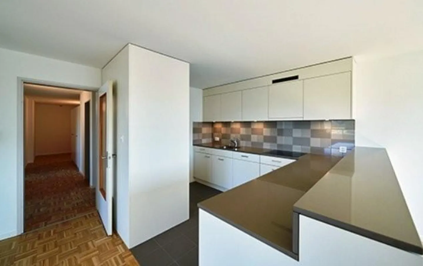 Helle Wohnung Nähe Sportplatz - Foto 3 von 10