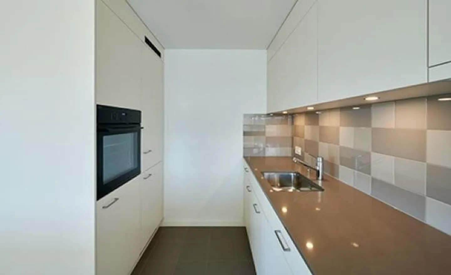 Helle Wohnung Nähe Sportplatz - Foto 4 von 10