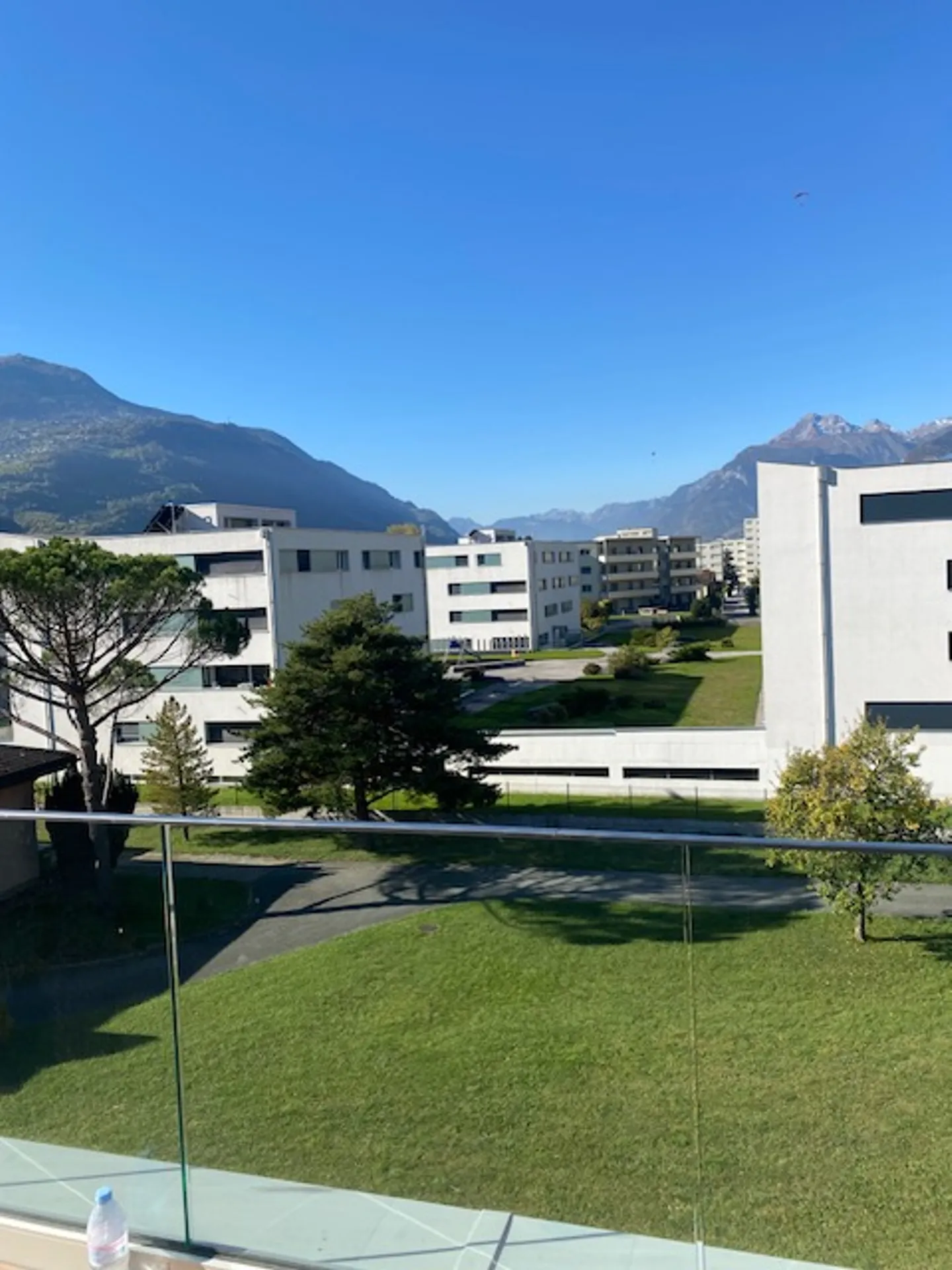FOR RENT - MAGNIFICENT NEW PENTHOUSE 3.5 rooms with SOUTH terrace - Sion - Photo 10 of 13