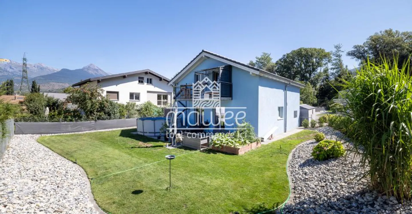 Individual villa with 4 bedrooms and generous basement! - Photo 1 of 13