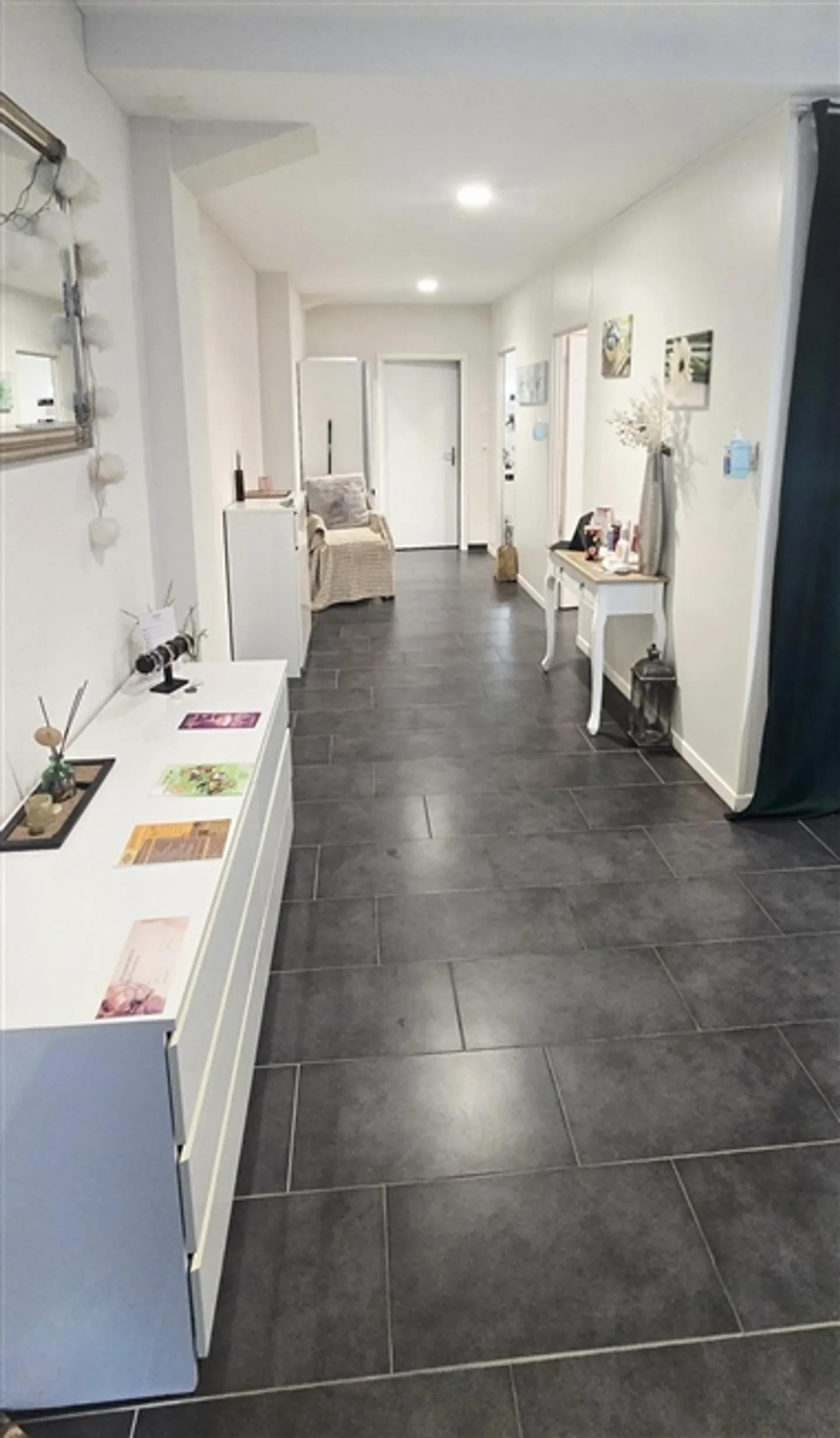 Nail Studios - Photo 6 of 9