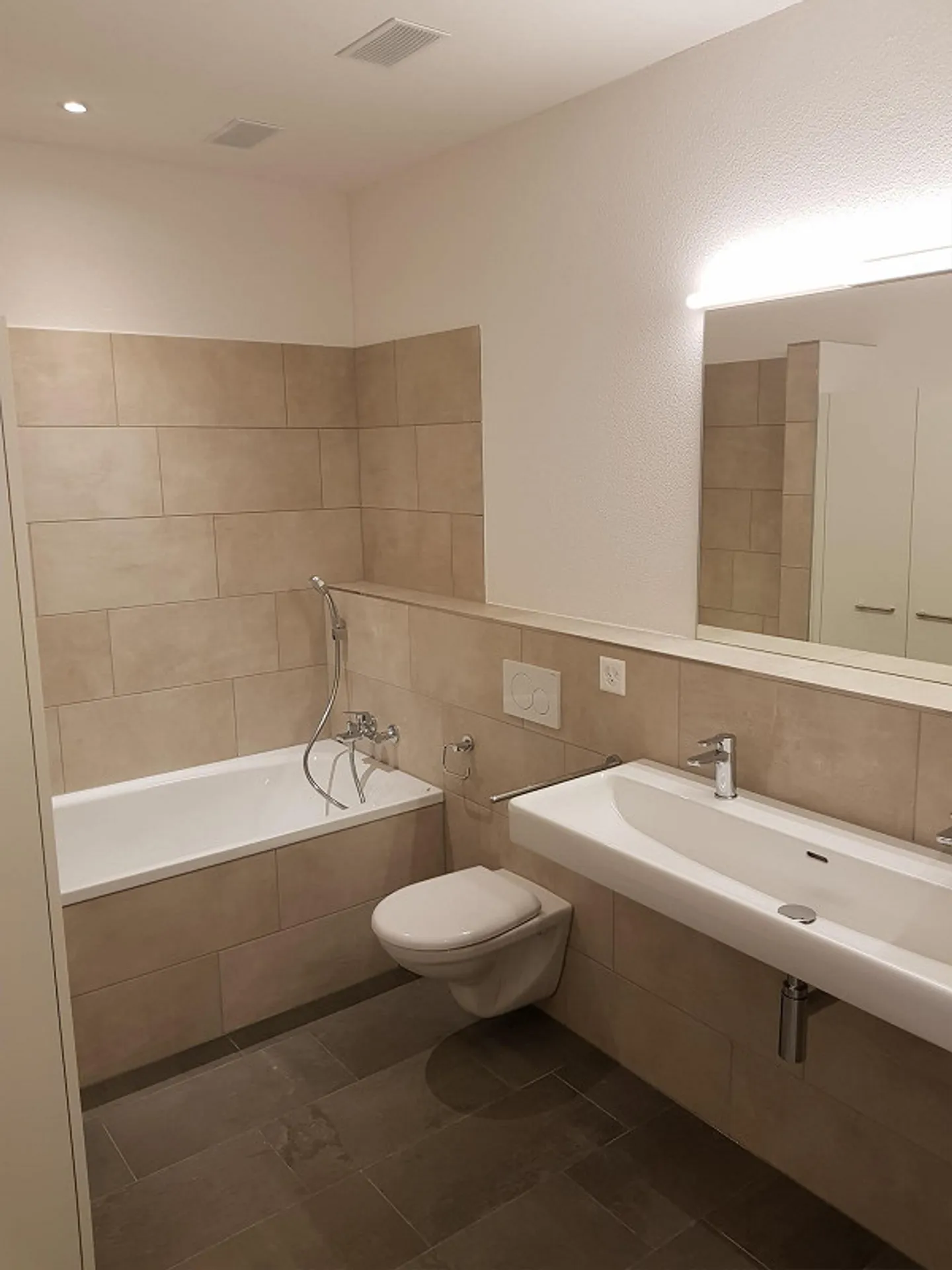 Appartement exclusif de 4 1/2 pièces au standard Minergie - Photo 8 sur 11