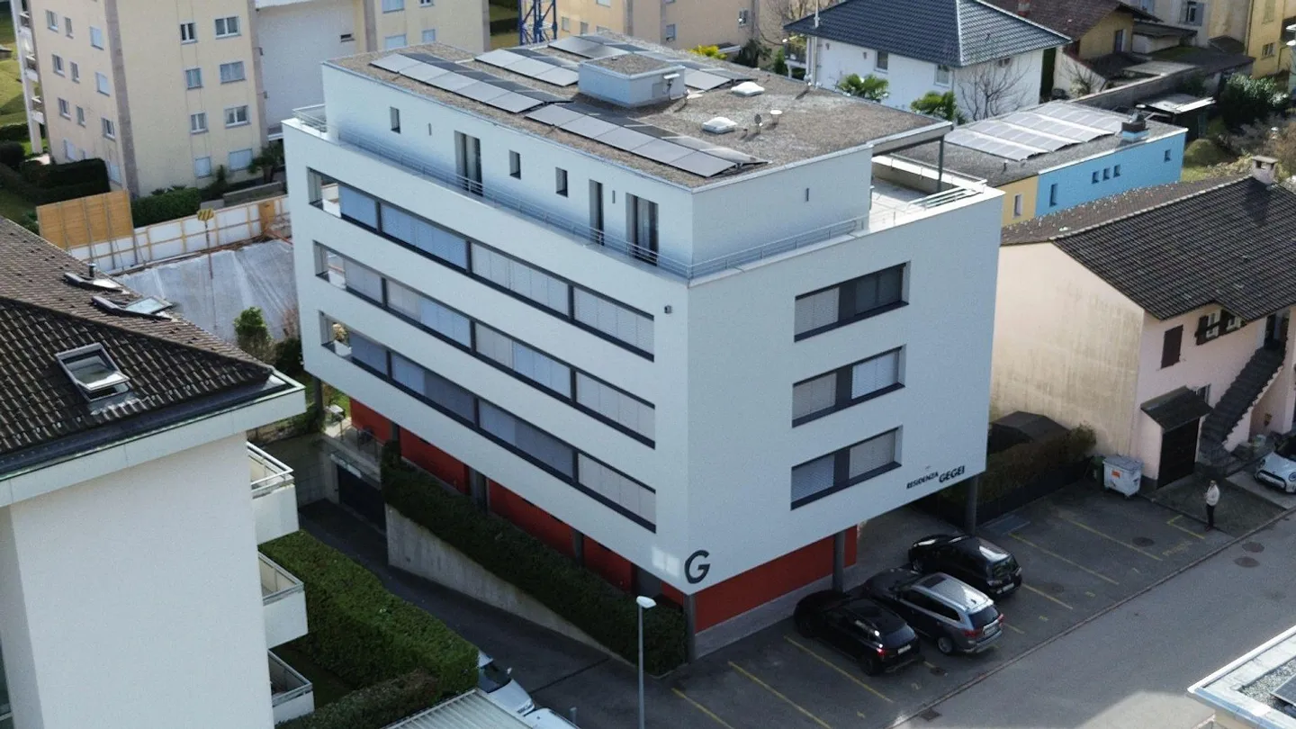 4.5-room apartment with garden in a private street - Central location in Minusio - Secondary residence | 4.5-room garden apartment in a quiet private street - Central location in Minusio - Secondary residence - Photo 2 of 10