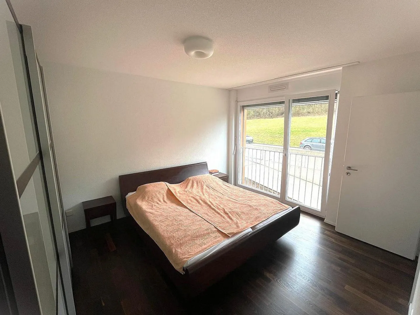 Ampio appartamento di 3½ locali in una posizione privilegiata - Foto 4 di 11