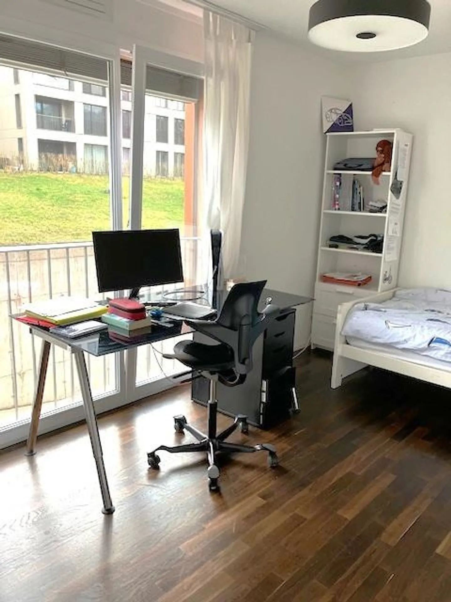 Ampio appartamento di 3½ locali in una posizione privilegiata - Foto 5 di 11