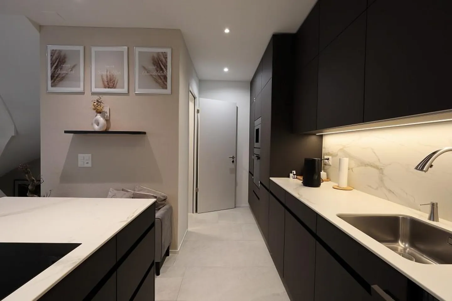 Maison jumelée moderne de 5,5 pièces - Photo 7 sur 13