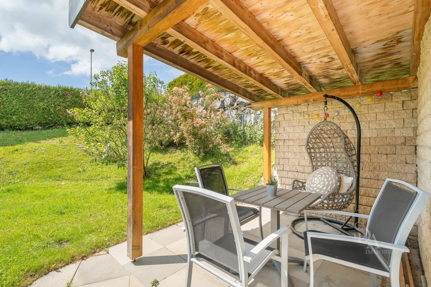 Grande e bella villa individuale - Foto 3 di 13