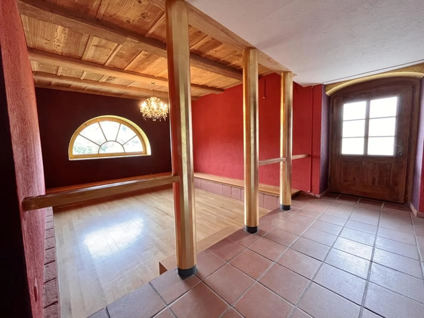 Large residential building / former restaurant with Spycher - Photo 17 of 27