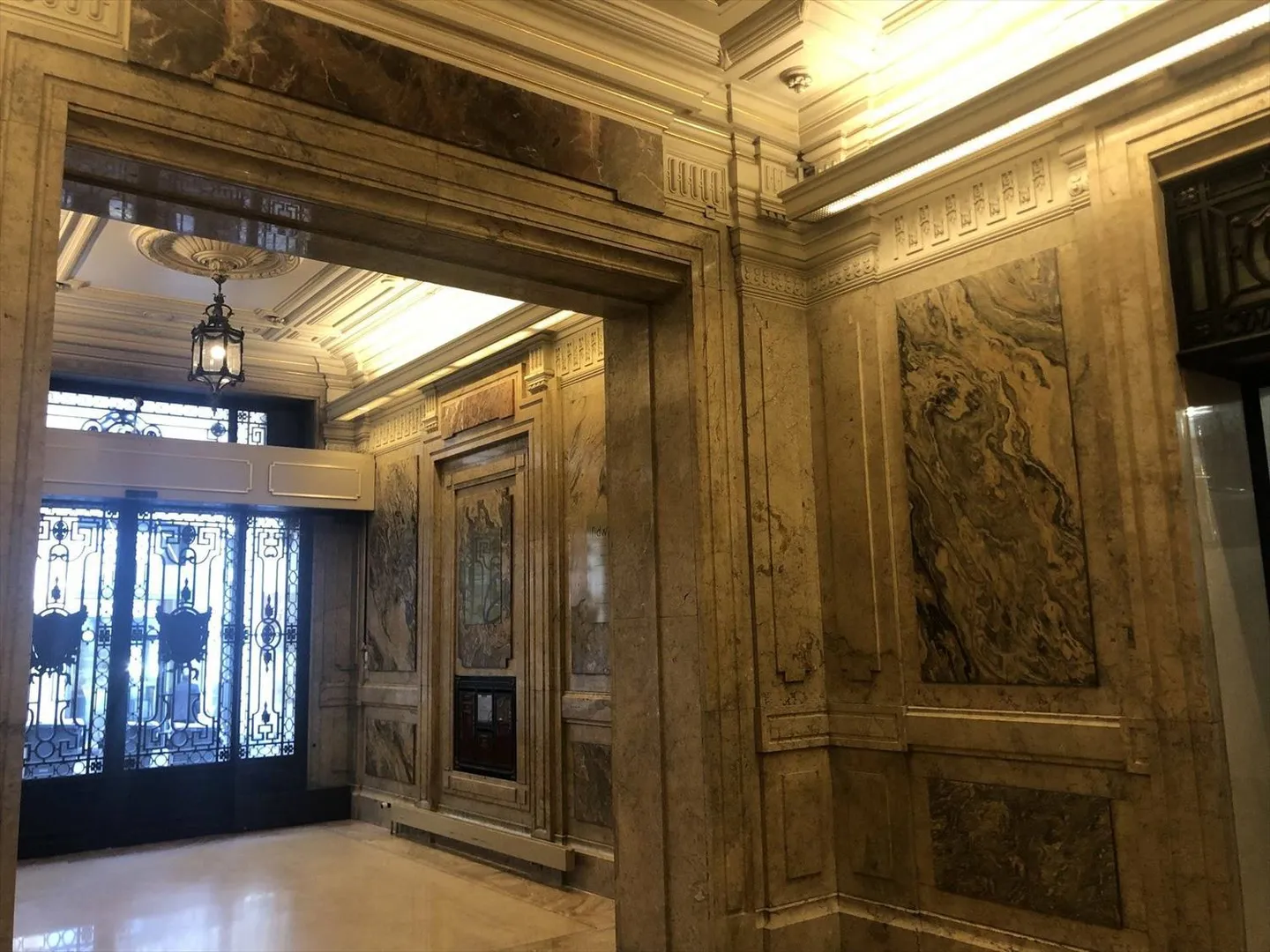 Secure storage area of 357 m2 in the city center - Photo 4 of 6