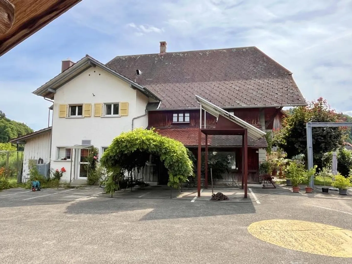 Large residential building / former restaurant with Spycher - Photo 21 of 27