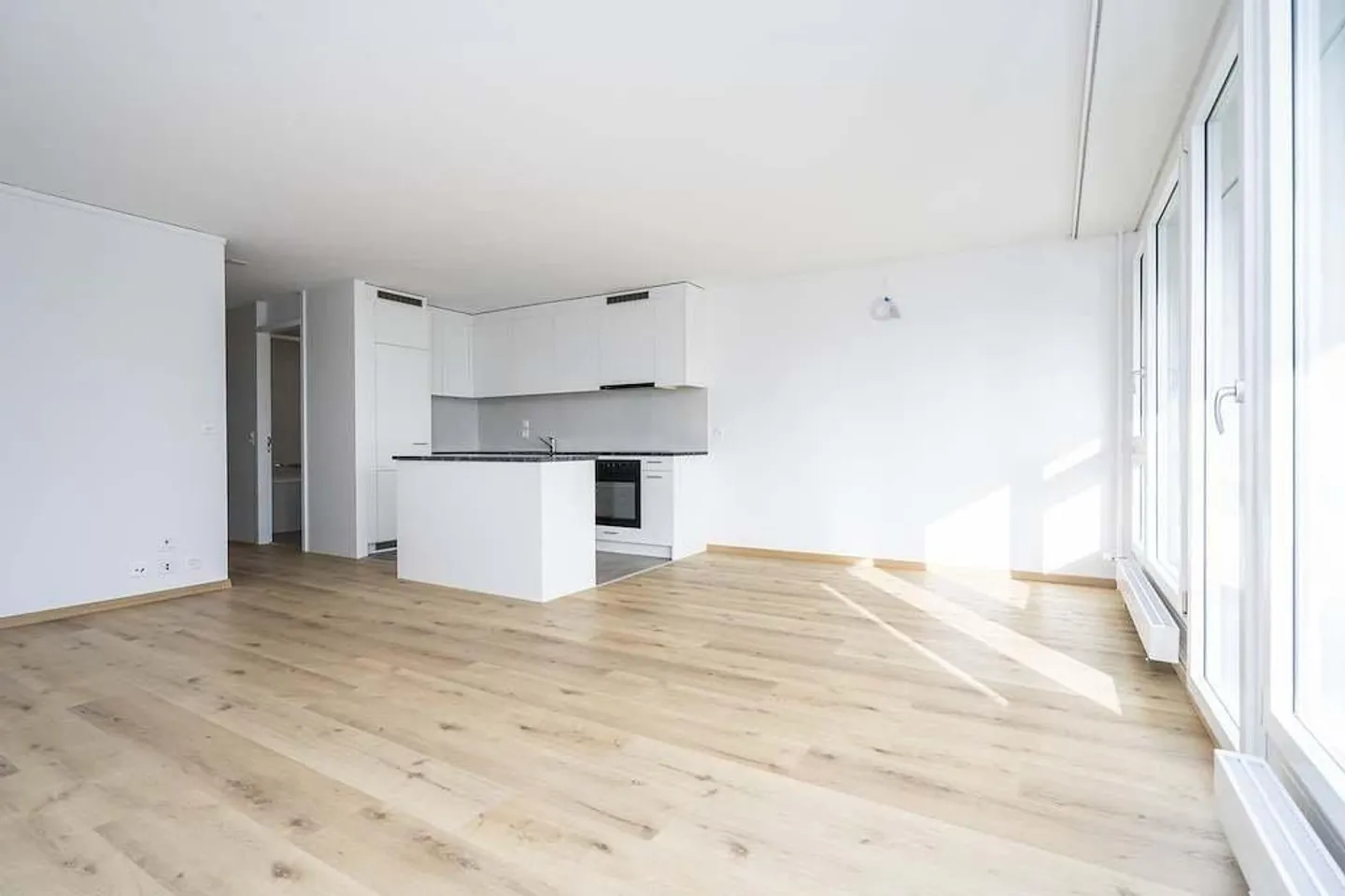 Votre Nouveau Foyer : Appartement de 3.5 Pièces Proche du Centre ! - Photo 2 sur 10