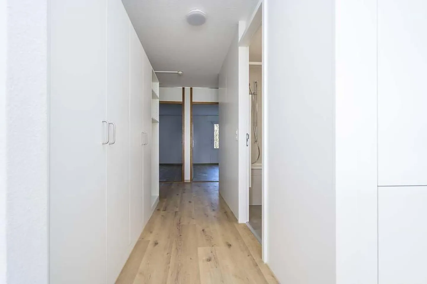 Votre Nouveau Foyer : Appartement de 3.5 Pièces Proche du Centre ! - Photo 3 sur 10