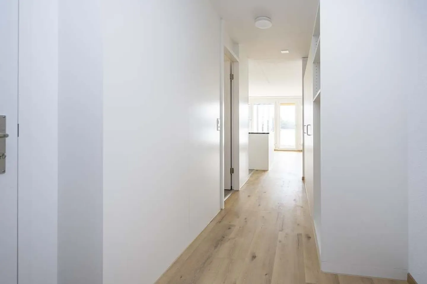 Votre Nouveau Foyer : Appartement de 3.5 Pièces Proche du Centre ! - Photo 4 sur 10